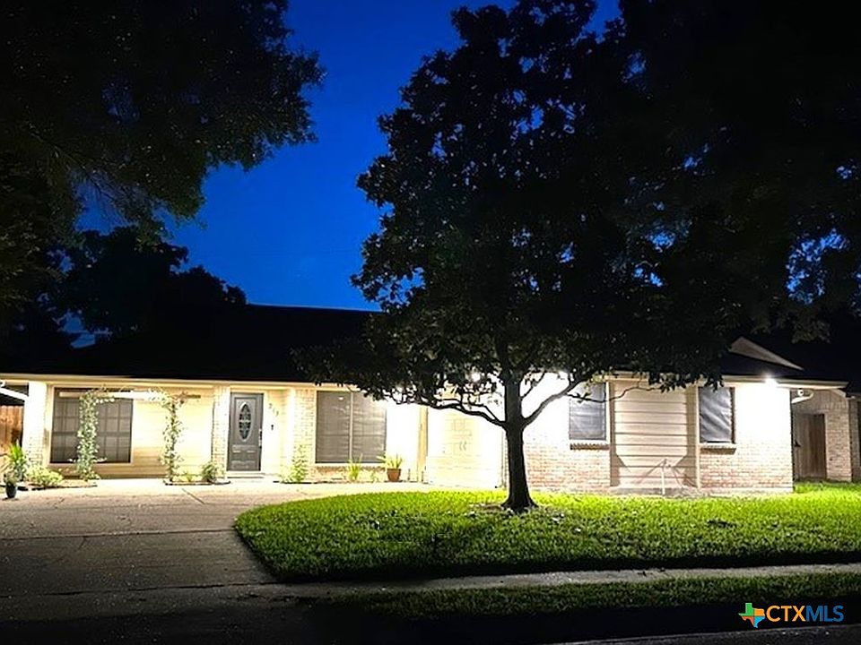 1st image of 213 Paisano Dr