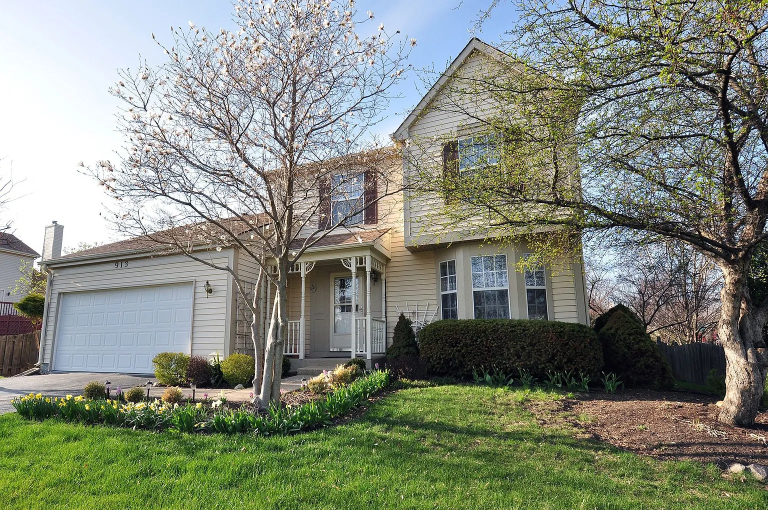 913 Horseshoe Ct photo 1