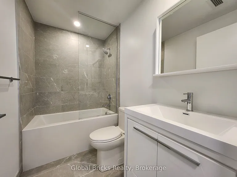 2851 Highway 7 Rd — Photo 13