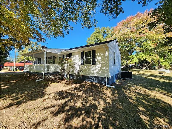 3rd image of 4108 Henshaw Dr