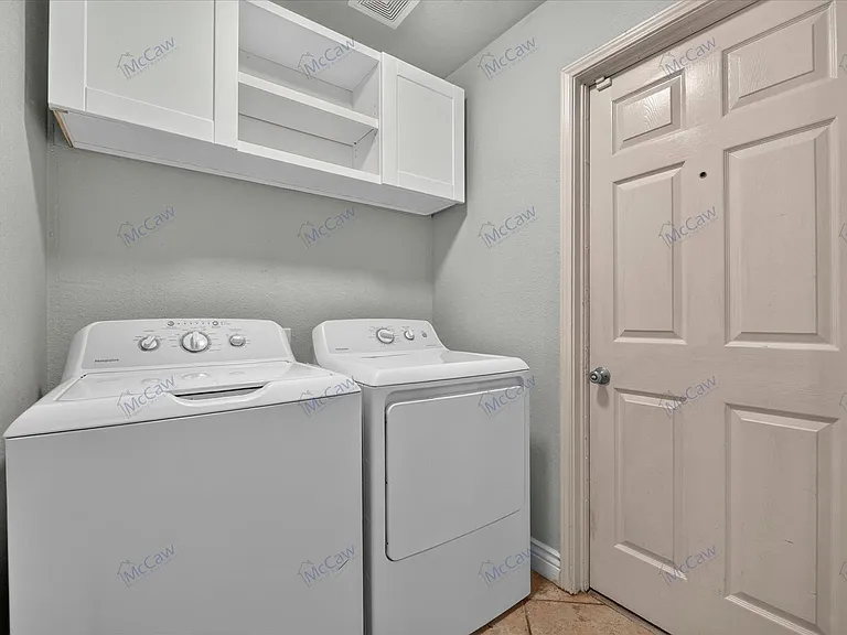 333 Stately Oak Ln — Photo 26