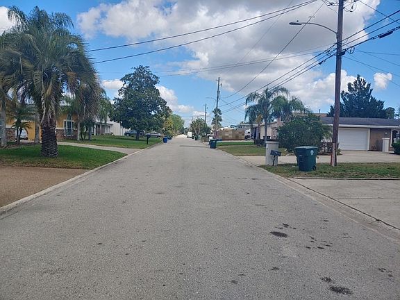 5th image of 4375 Coquina Dr
