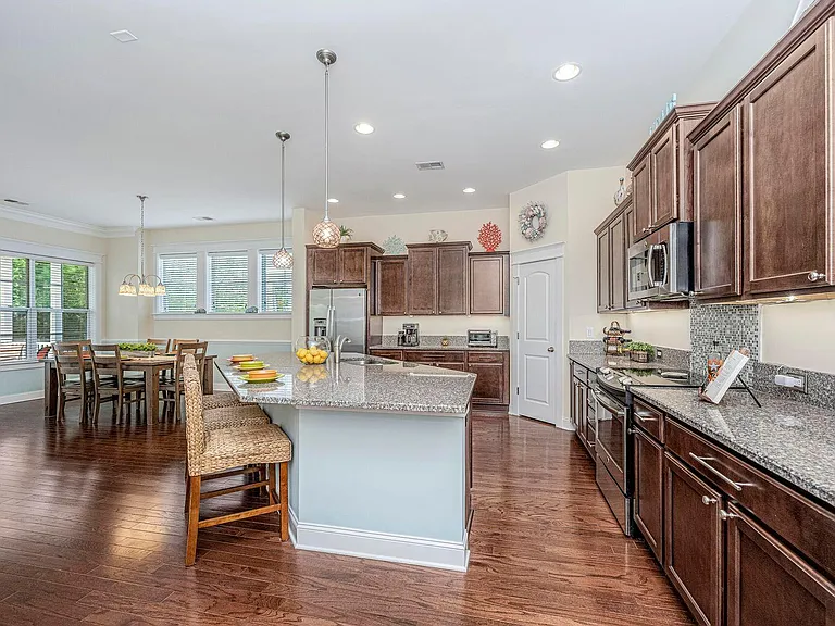 3695 Spindrift Dr — Photo 12
