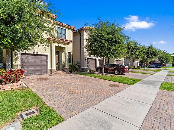 3rd image of 5809 NW 46th Lane
