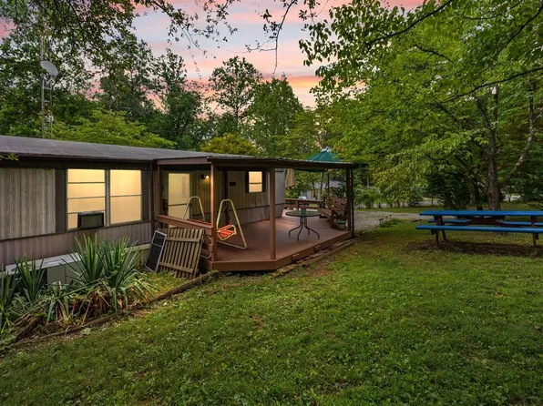 509 Lakeshore Dr, Mammoth Cave, KY 42259