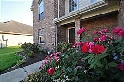 4th image of 2142 Longwood Dr