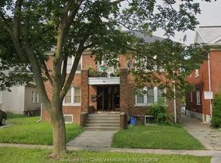 1093 Howard Ave #1, Windsor, ON N9A 1S6