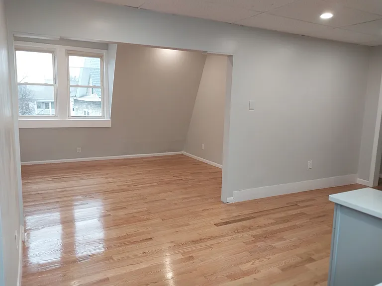 295-297 Beech St #3 — Photo 20