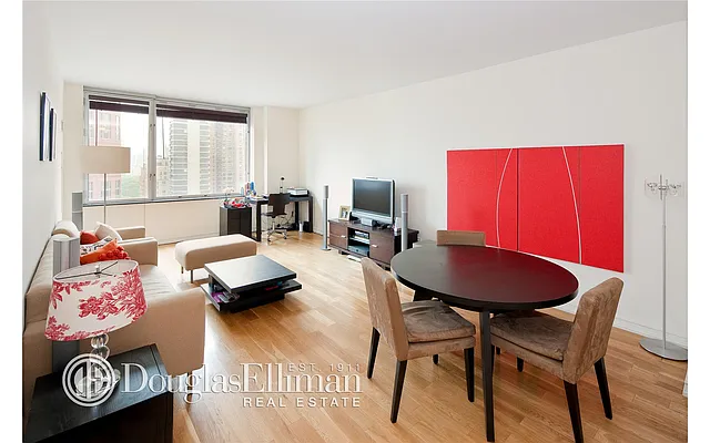 Rented by Douglas Elliman | media 32