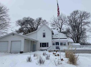 9044 E Big Mound Rd, Stillman Valley, IL 61084