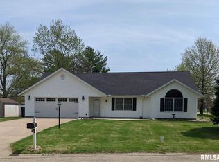1032 S Apache Ln, Peoria, IL 61607