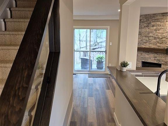 3rd image of 219 Kingswood Dr #26