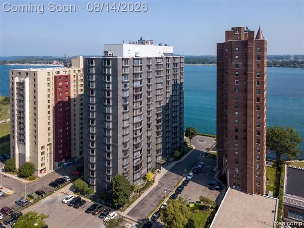 8200 E Jefferson Ave APT 1703, Detroit, MI 48214