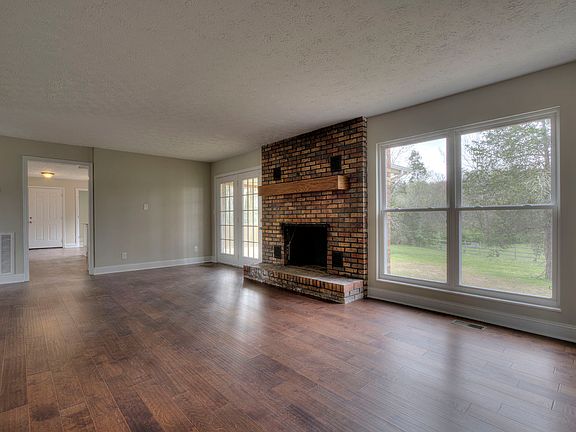 4th image of 7301 Palmyra Dr