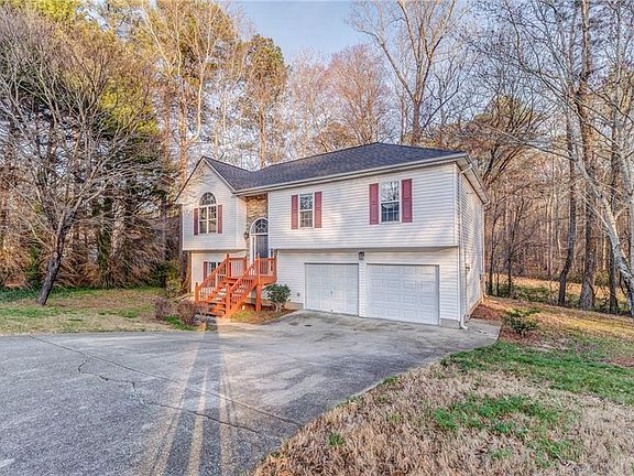 2nd image of 4244 Akins Ridge Ln