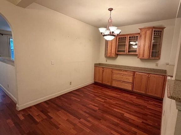 4th image of 3305 Serra Way