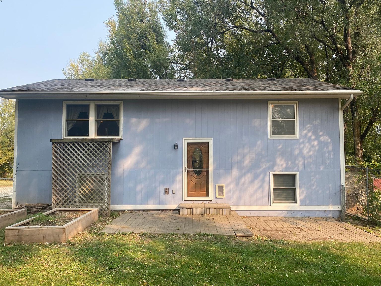 301 1/2 Walnut St, Wamego, KS 66547 Zillow