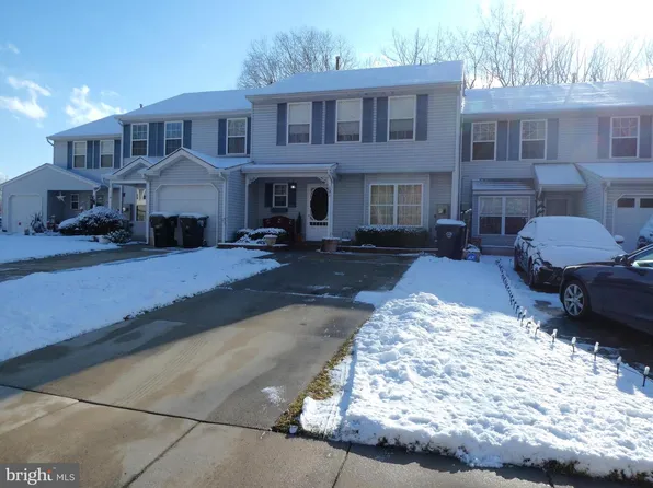 121 Crosley Dr, Atco, NJ 08004