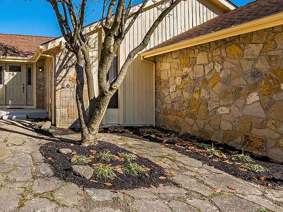 4th image of 3134 Kilcullen Dr