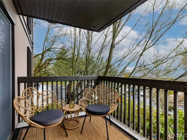 1425 S Puget Drive #O-4, Renton, WA 98055