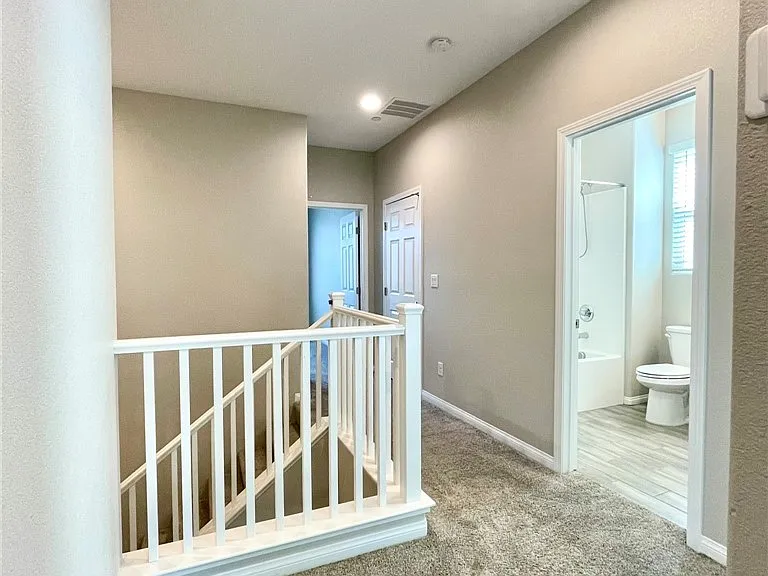 702 Cottonwood Hill Pl — Photo 28