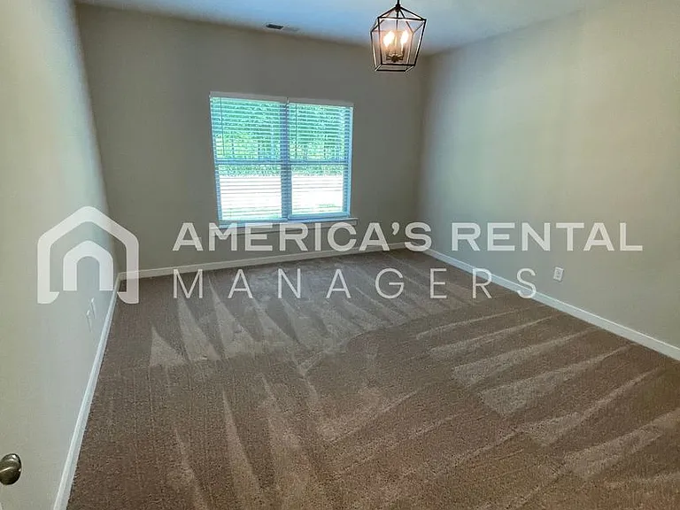 459 Troubadour Ln — Photo 11