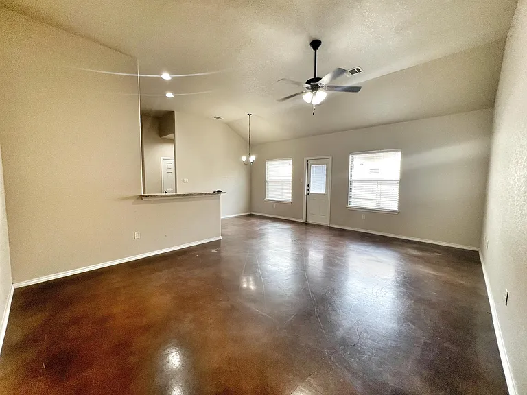 2611 Pahmeyer Rd — Photo 4