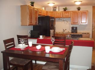 1050 N Corona St APT 105, Denver, CO 80218