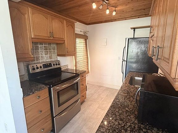 3rd image of 1670 Bay Rd APT 3D