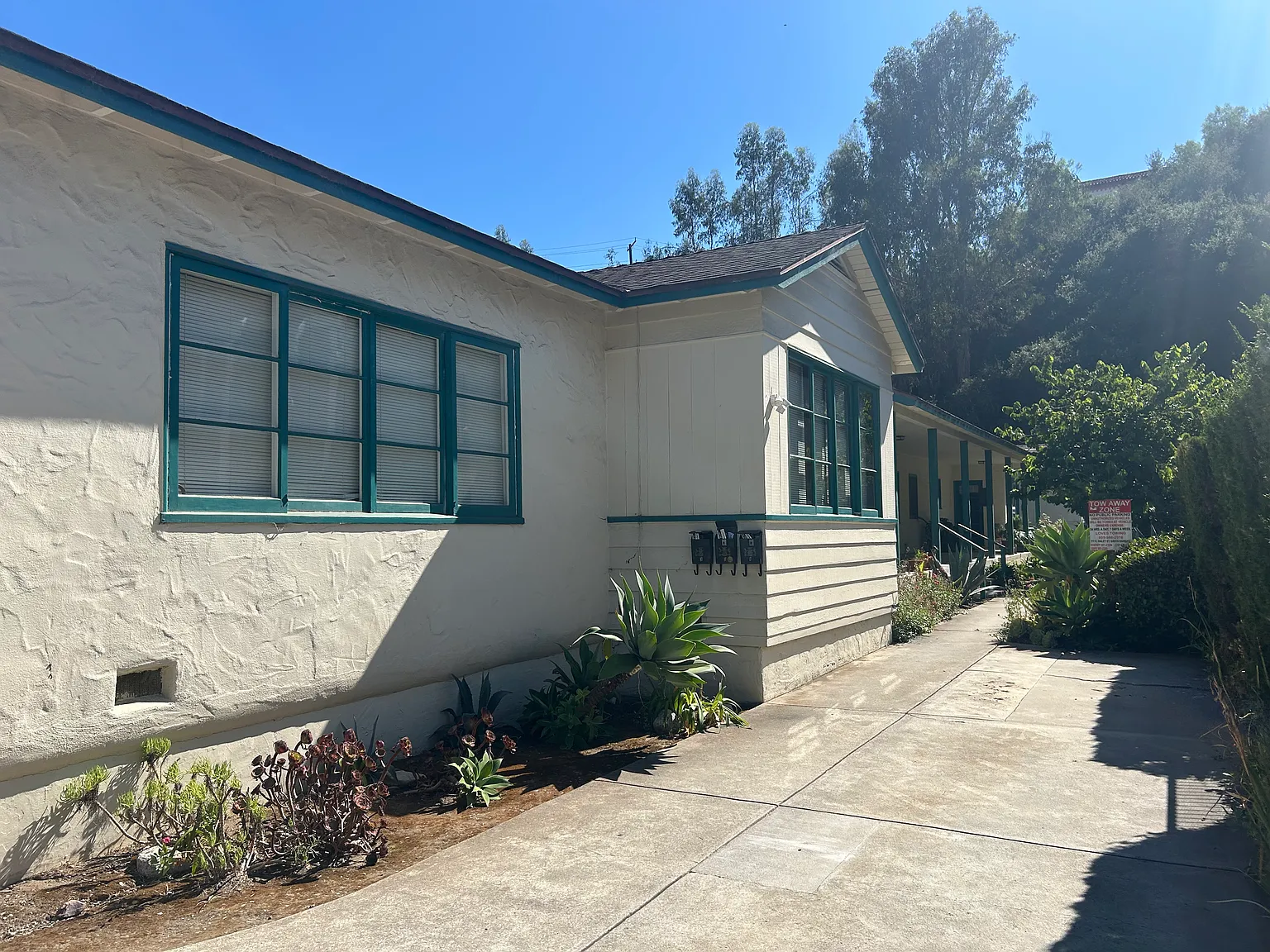 1 bed, 700 sqft, $2,900 — Photo 1