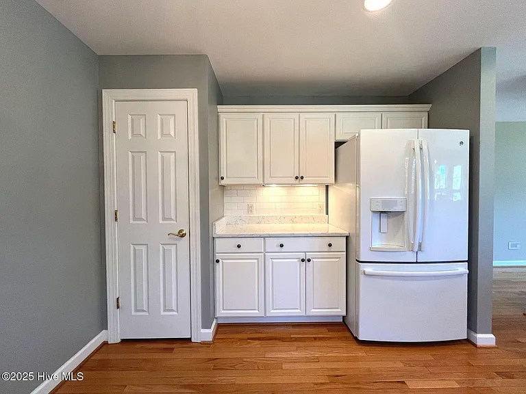150 Starland Ln — Photo 11