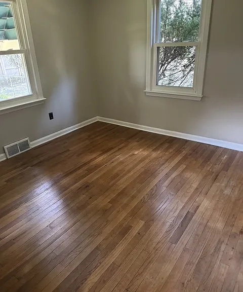 330 Hoover Ave — Photo 9