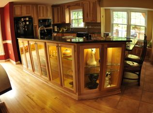 9824 Burke Pond Ln, Burke, VA 22015