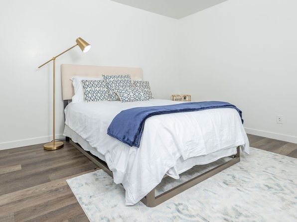 1040 Haskell St #1060-8