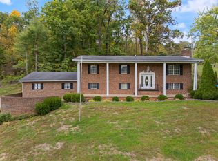 1419 Cedar Knoll Dr, Ashland, KY 41102