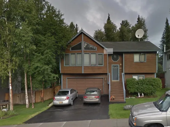 8880 Kak Island St, Eagle River, AK 99577