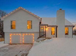 12023 W 48th St, Shawnee, KS 66216