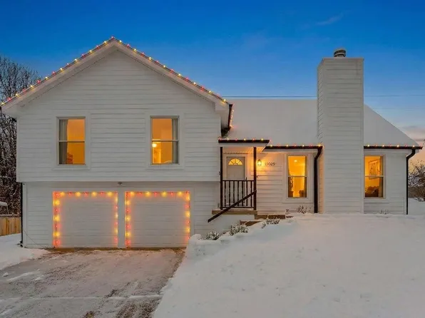 12023 W 48th St, Shawnee, KS 66216