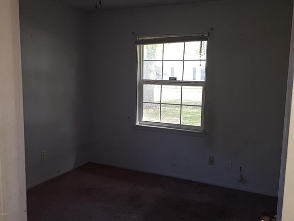 5th image of 3107 New York Ave