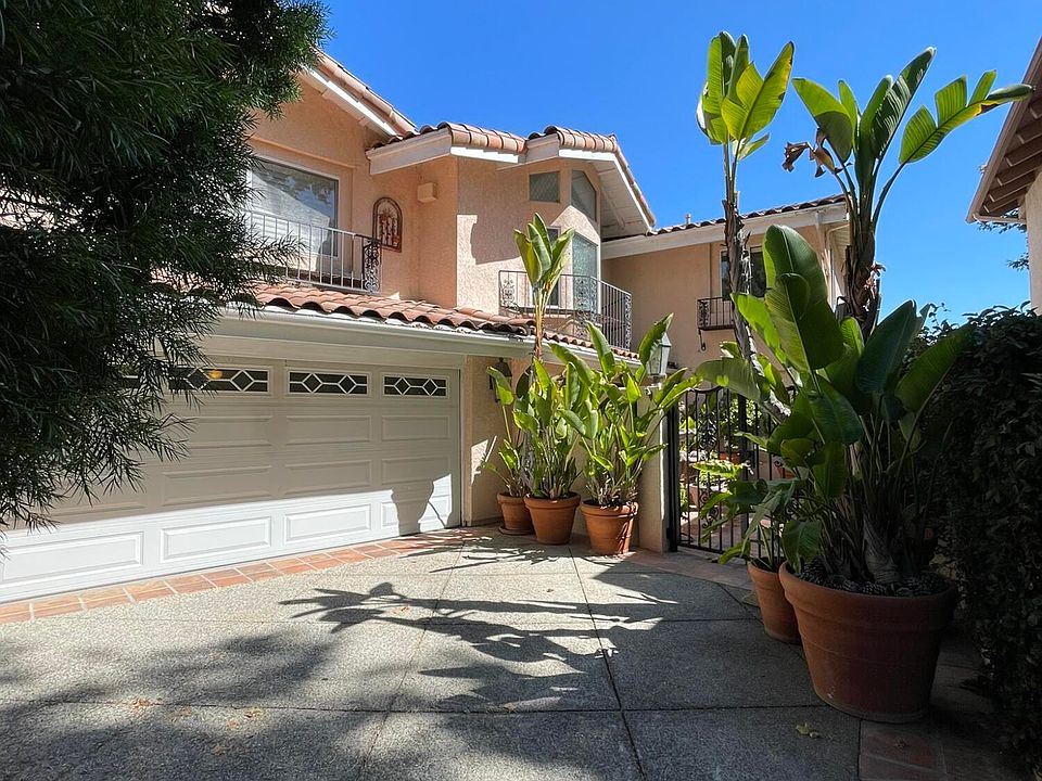 1st image of 3707 Capstan Cir