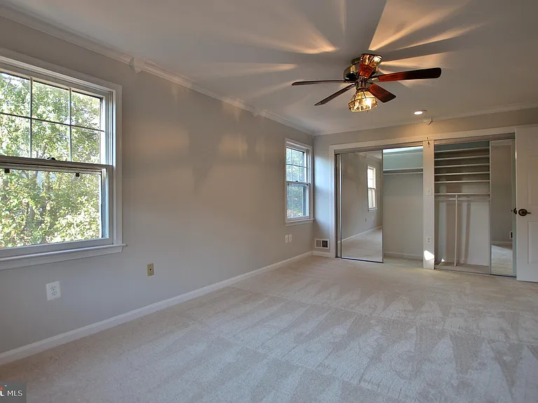 7321 Mallory Ln — Photo 18