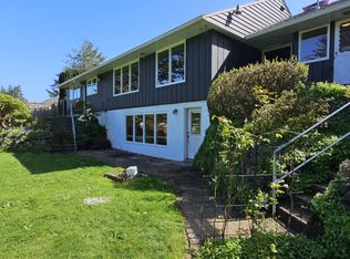 1645 N 14th St #1, Coos Bay, OR 97420