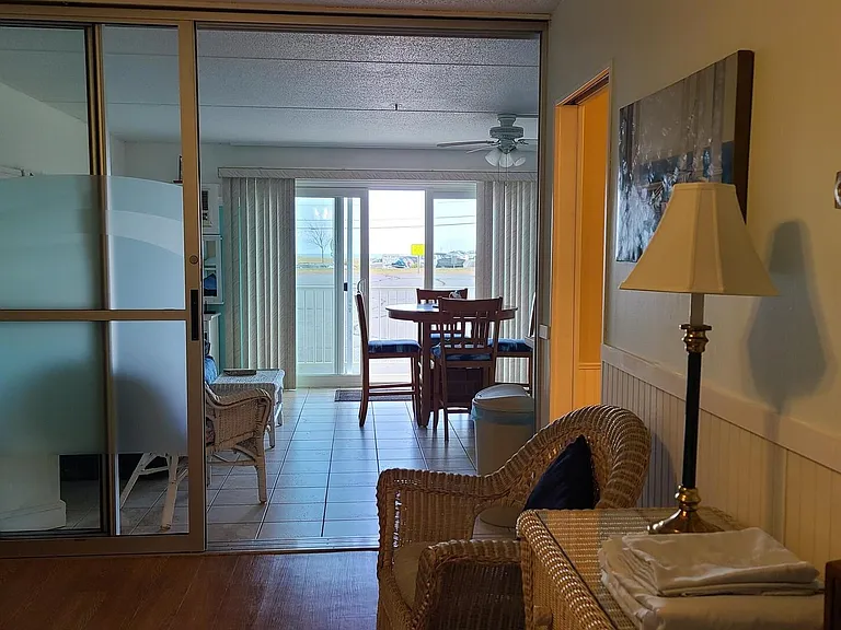 933 Ocean Blvd #105 — Photo 4