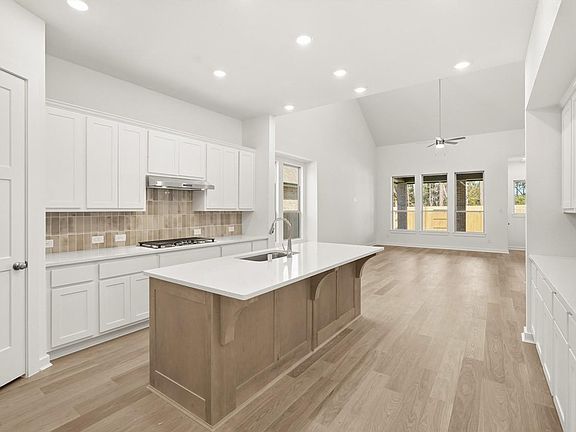 3rd image of 13039 Wandering Ridge Ln