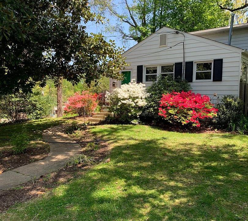 1st image of 6381 Lakewood Dr