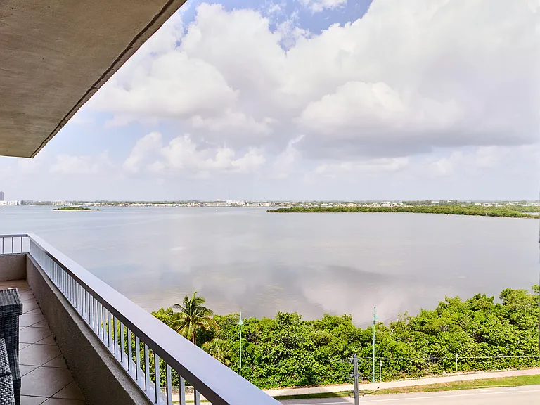 5550 N Ocean Dr #9D — Photo 9