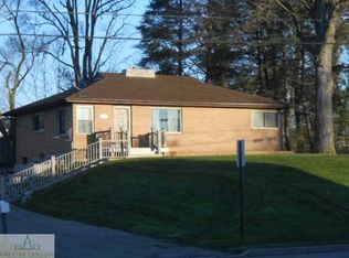 120 S Waverly Rd, Lansing, MI 48917