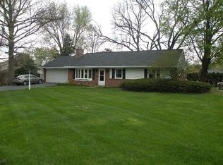 48 Holly Dr, Leola, PA 17540