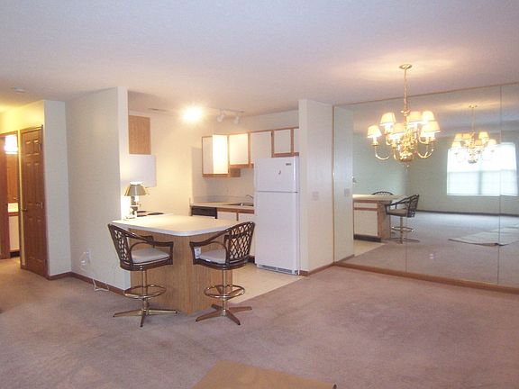 NEW KITCHEN COUNTER TOPS