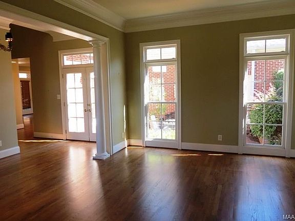 5th image of 4052 Ballentine Dr